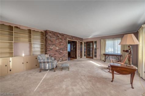 27087 Cook Road Olmsted Twp OH 44138