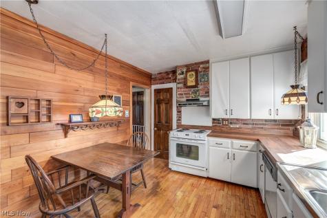 27087 Cook Road Olmsted Twp OH 44138