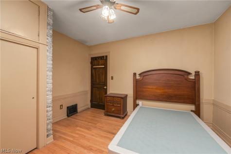 27087 Cook Road Olmsted Twp OH 44138