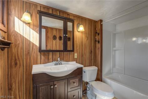 27087 Cook Road Olmsted Twp OH 44138