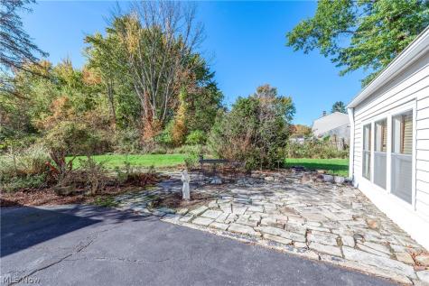 27087 Cook Road Olmsted Twp OH 44138