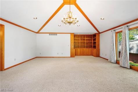 3720 Brookside Drive Norton OH 44203