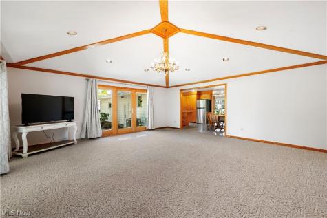 3720 Brookside Drive Norton OH 44203