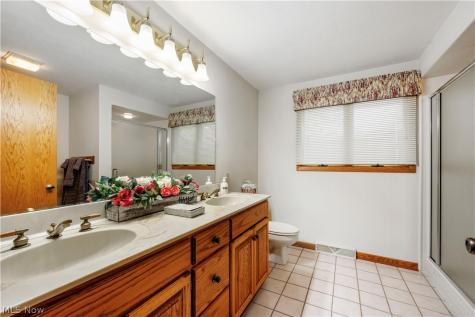 3720 Brookside Drive Norton OH 44203