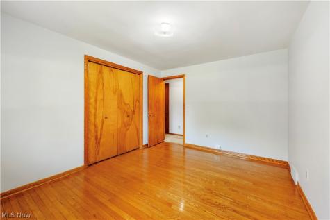 3720 Brookside Drive Norton OH 44203
