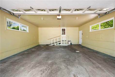 3720 Brookside Drive Norton OH 44203