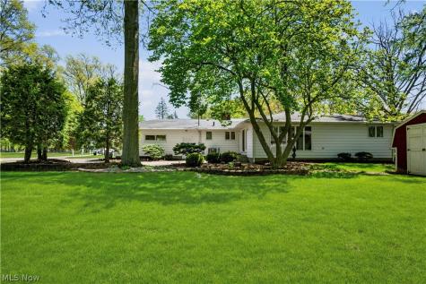 3720 Brookside Drive Norton OH 44203