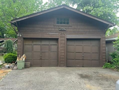 13067 Cedar Road Cleveland Heights OH 44118