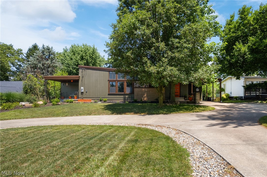 6079 Fulton Drive NW Canton OH 44718