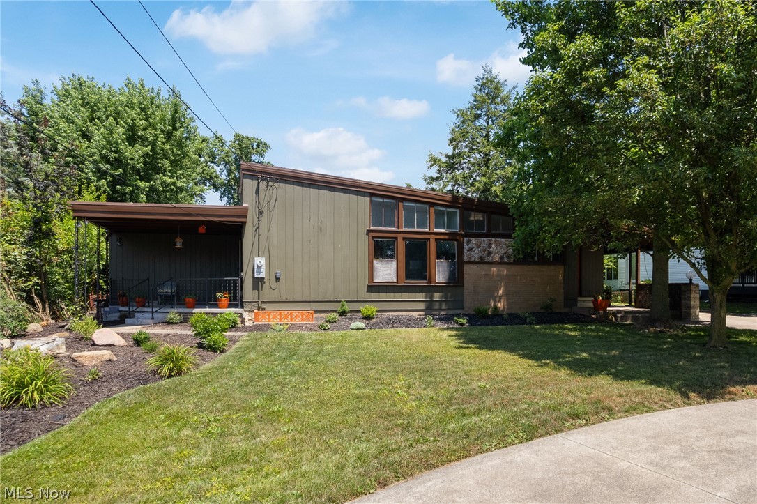 6079 Fulton Drive NW Canton OH 44718