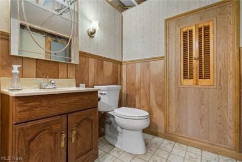 6079 Fulton Drive NW Canton OH 44718