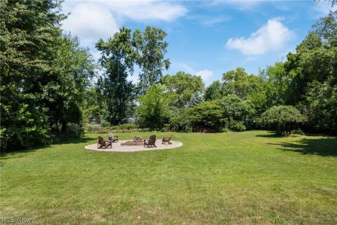 6079 Fulton Drive NW Canton OH 44718