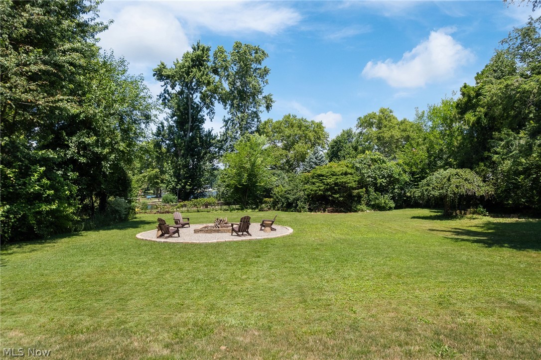 6079 Fulton Drive NW Canton OH 44718