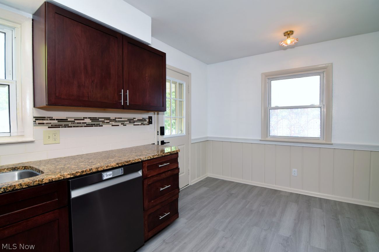 643 Viewpoint Avenue Cuyahoga Falls OH 44221