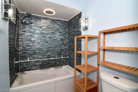 643 Viewpoint Avenue Cuyahoga Falls OH 44221