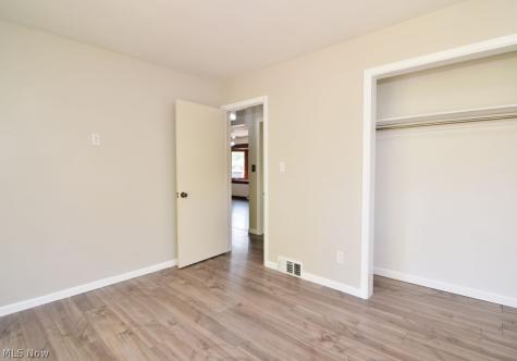 643 Viewpoint Avenue Cuyahoga Falls OH 44221