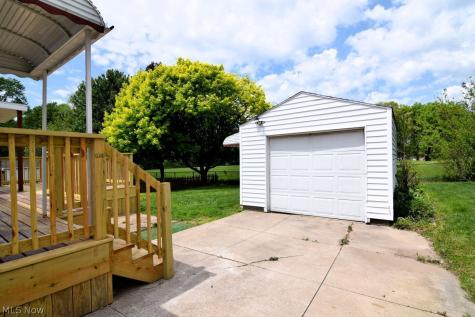 643 Viewpoint Avenue Cuyahoga Falls OH 44221