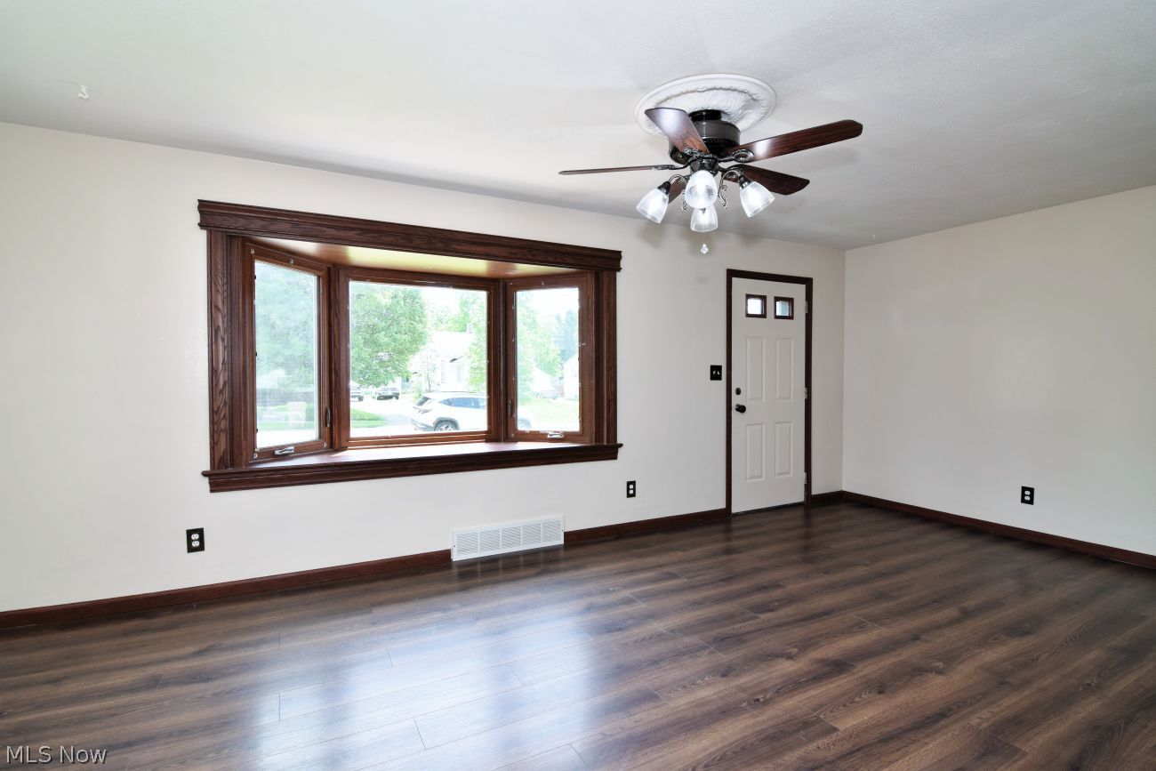 643 Viewpoint Avenue Cuyahoga Falls OH 44221