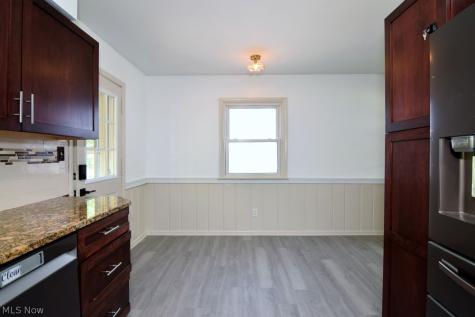 643 Viewpoint Avenue Cuyahoga Falls OH 44221