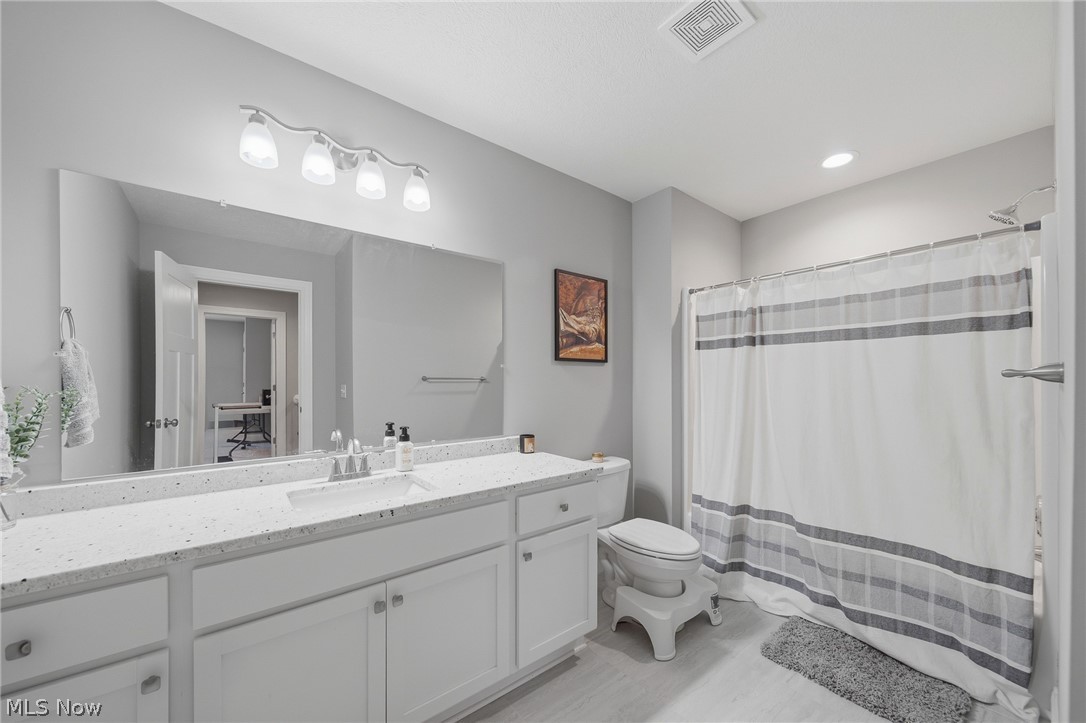 3181 Dunmore Avenue NW Canton OH 44708