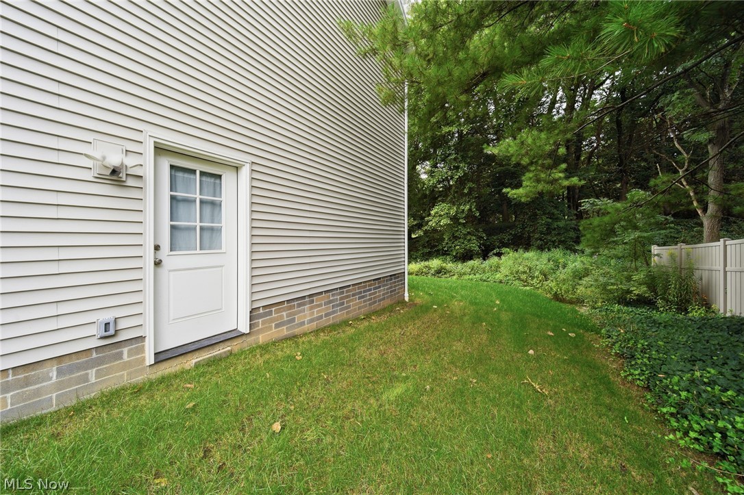 3181 Dunmore Avenue NW Canton OH 44708
