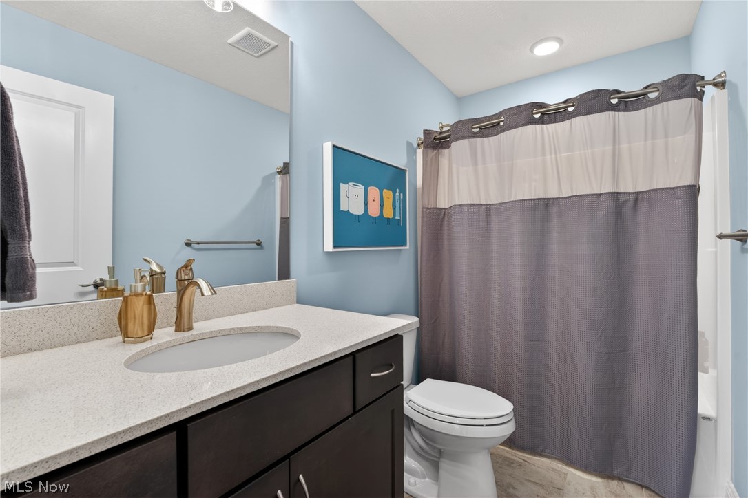 7429 Villa Ridge Chagrin Falls OH 44023