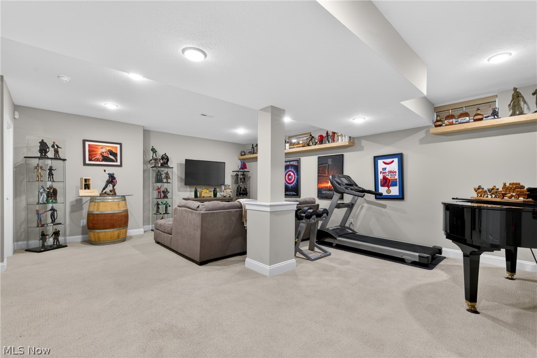 7429 Villa Ridge Chagrin Falls OH 44023
