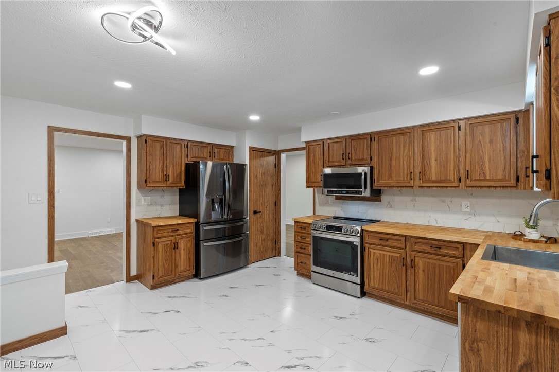 20541 Spruce Drive Strongsville OH 44149