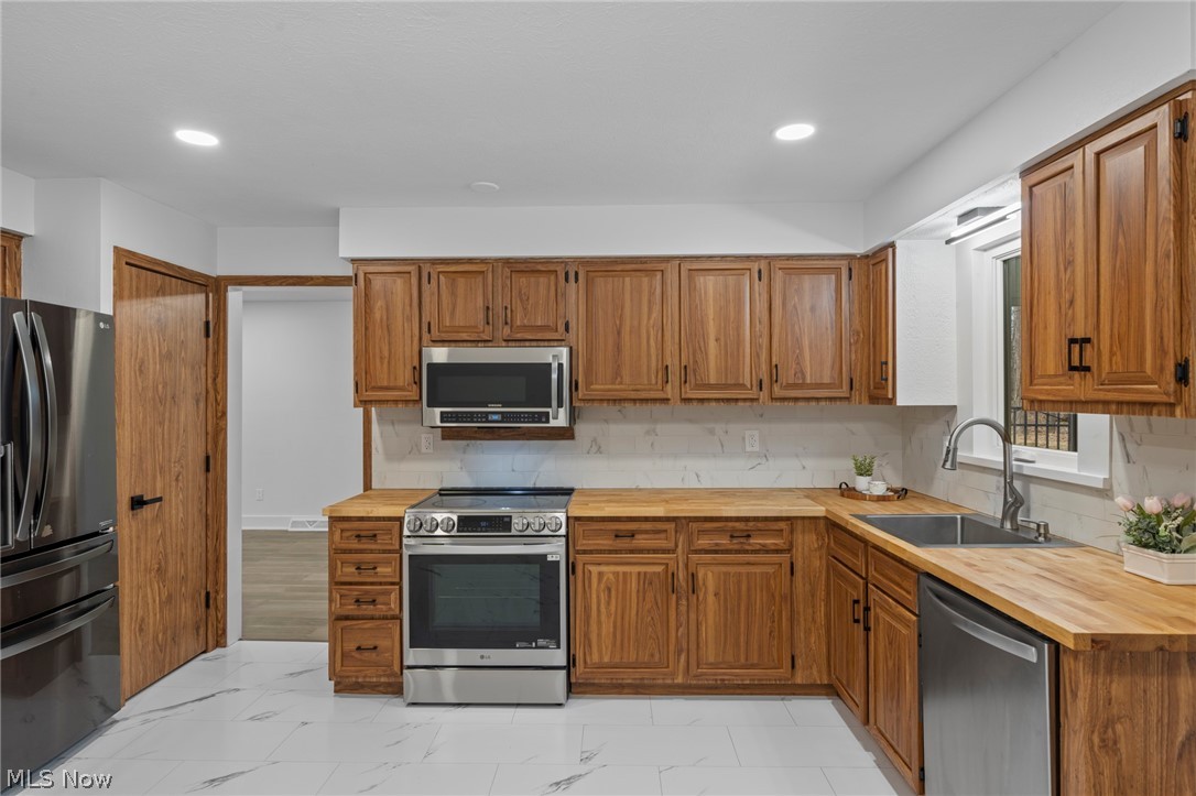 20541 Spruce Drive Strongsville OH 44149