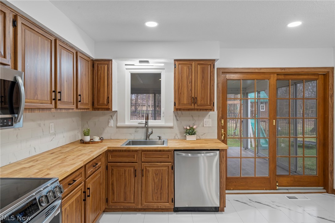 20541 Spruce Drive Strongsville OH 44149