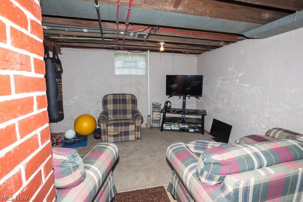 213 Como Street Struthers OH 44471