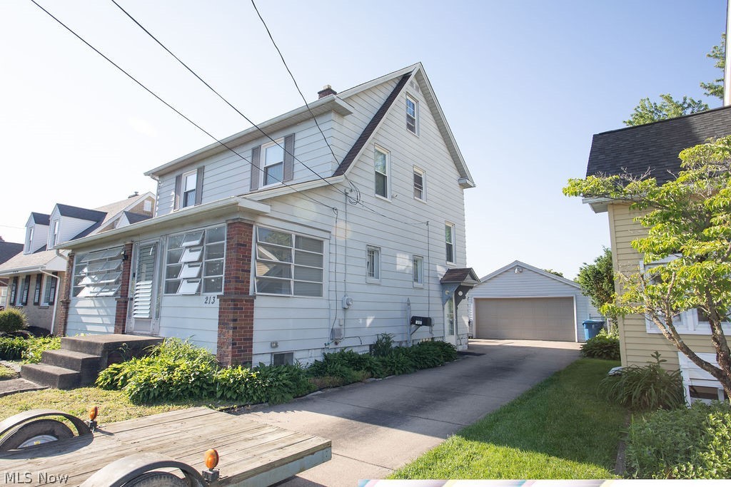 213 Como Street Struthers OH 44471