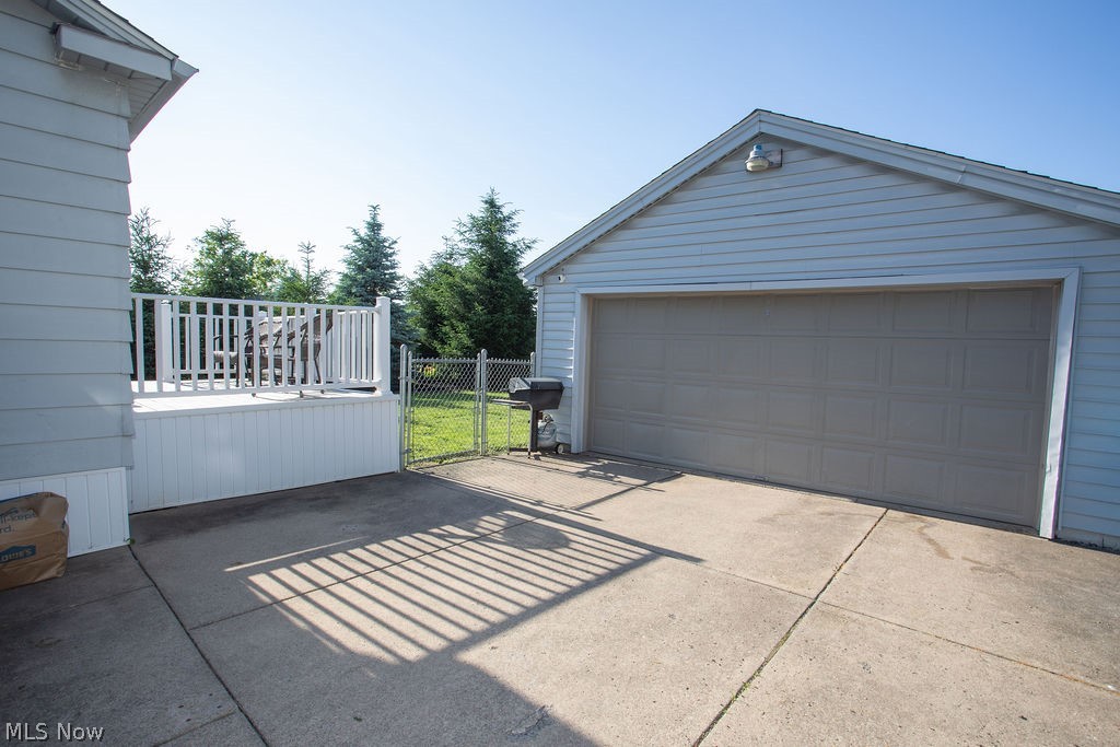 213 Como Street Struthers OH 44471