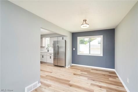 35477 Hobbie Drive Eastlake OH 44095