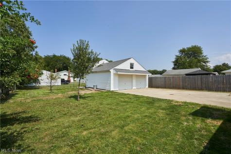 35477 Hobbie Drive Eastlake OH 44095
