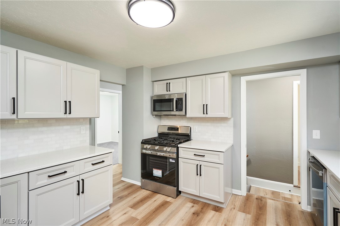 35477 Hobbie Drive Eastlake OH 44095