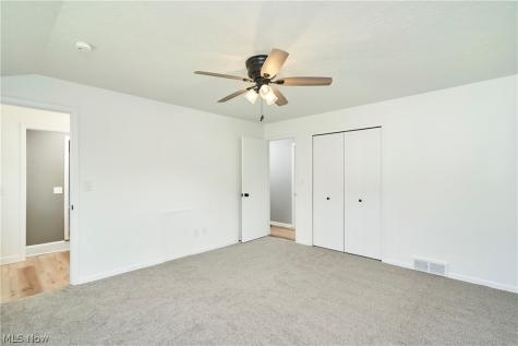 35477 Hobbie Drive Eastlake OH 44095