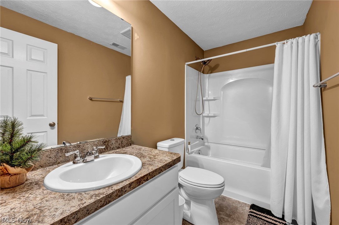 9087 Ichabod Drive North Ridgeville OH 44039