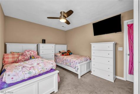 9087 Ichabod Drive North Ridgeville OH 44039