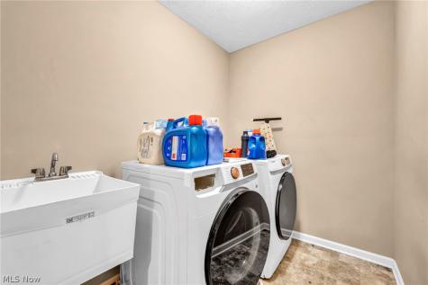 9087 Ichabod Drive North Ridgeville OH 44039
