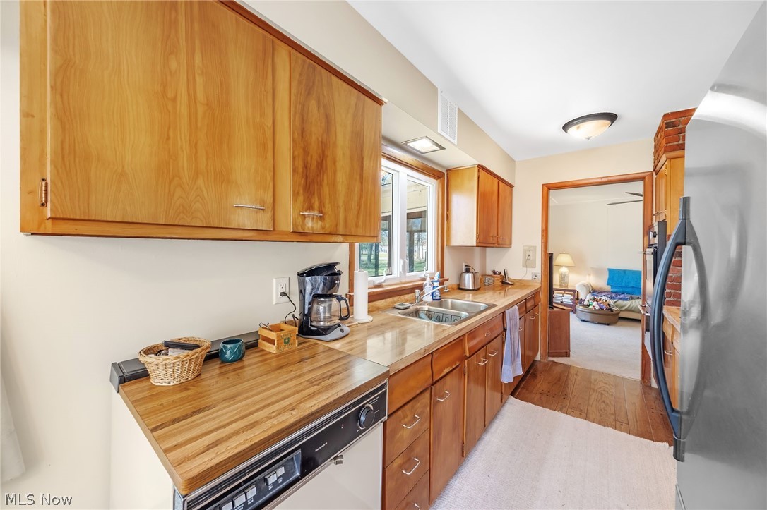 1280 Beechview Drive Vermilion OH 44089