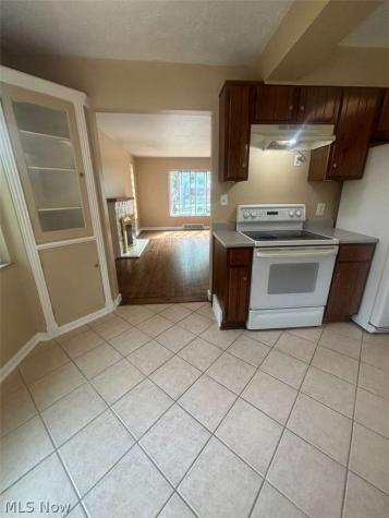 454 Parkside Drive Bay Village OH 44140