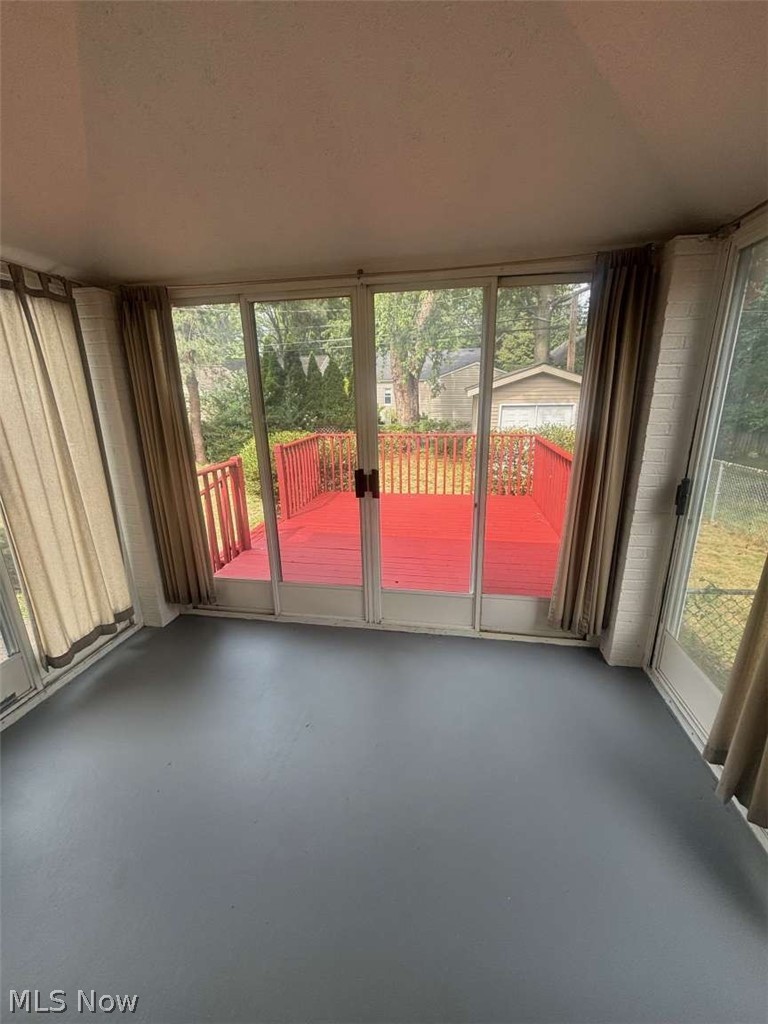 454 Parkside Drive Bay Village OH 44140