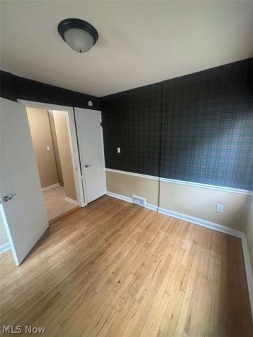 454 Parkside Drive Bay Village OH 44140