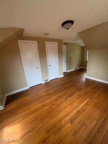 454 Parkside Drive Bay Village OH 44140