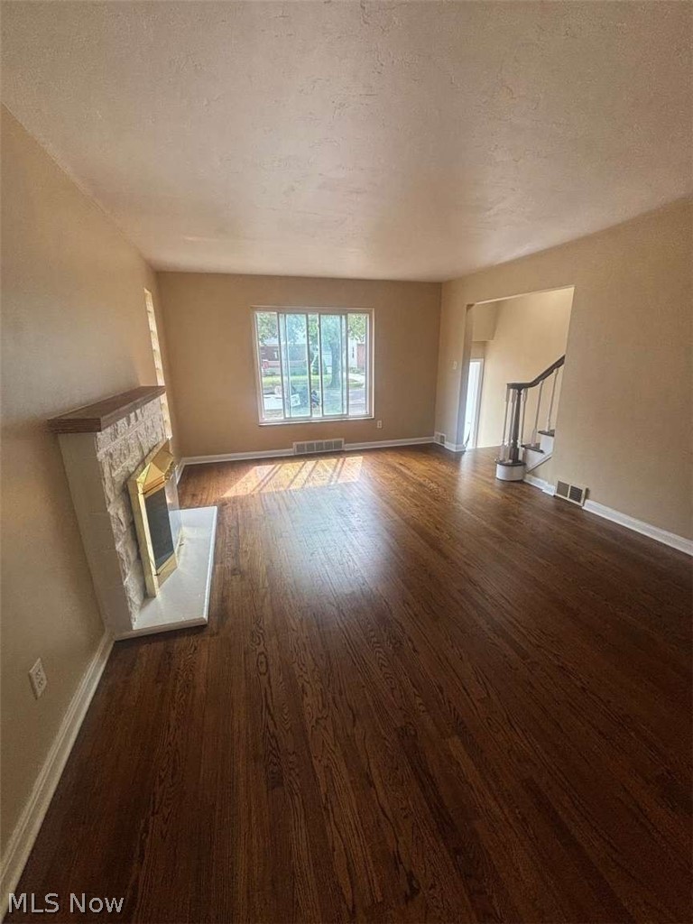 454 Parkside Drive Bay Village OH 44140