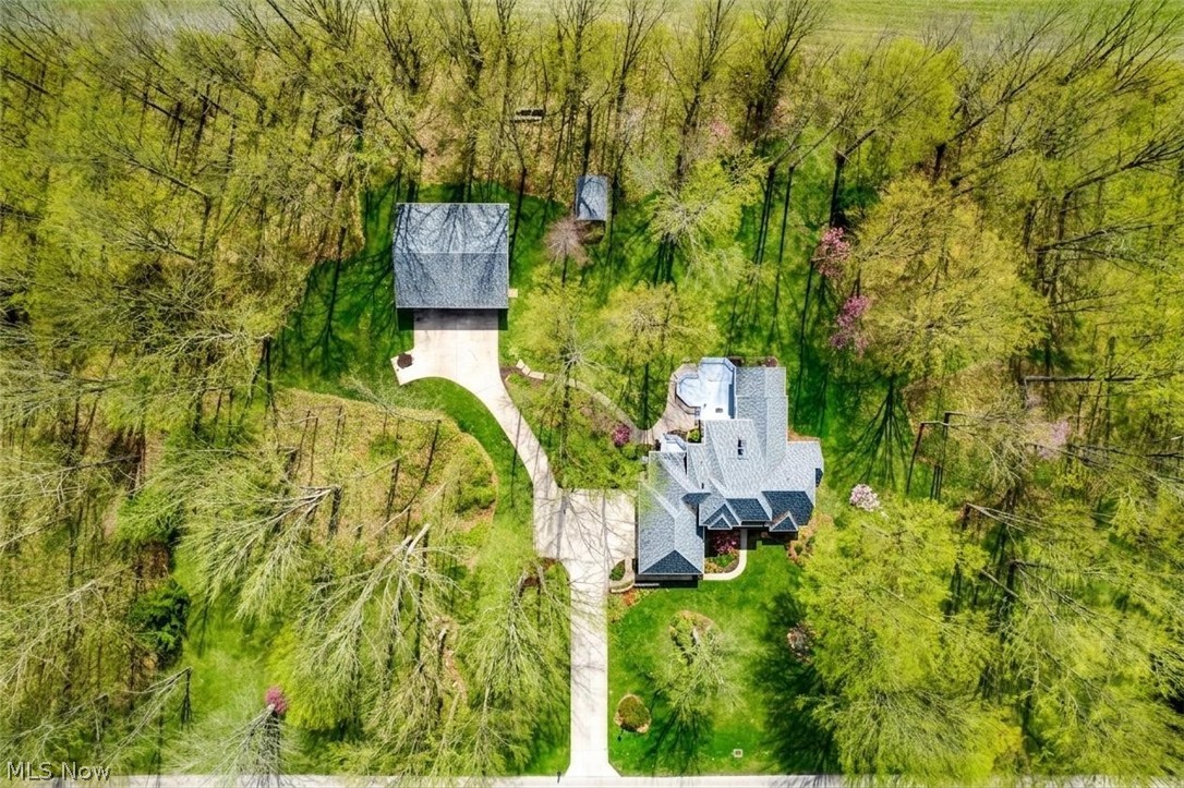 38265 Flint Ridge Drive Grafton OH 44044