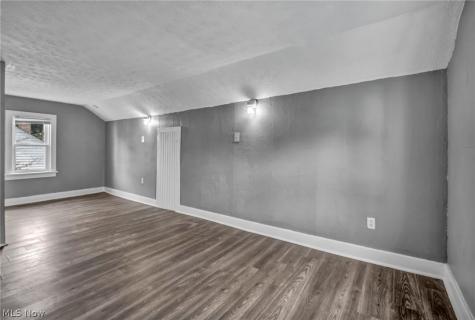 1247 Dietz Avenue Akron OH 44301