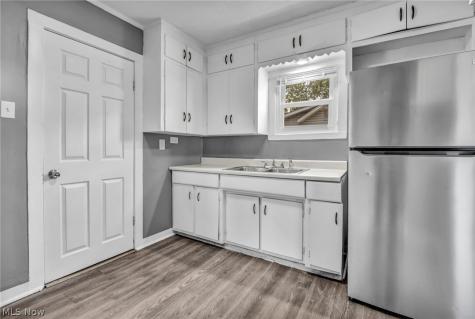 1247 Dietz Avenue Akron OH 44301
