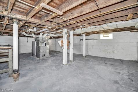 1247 Dietz Avenue Akron OH 44301
